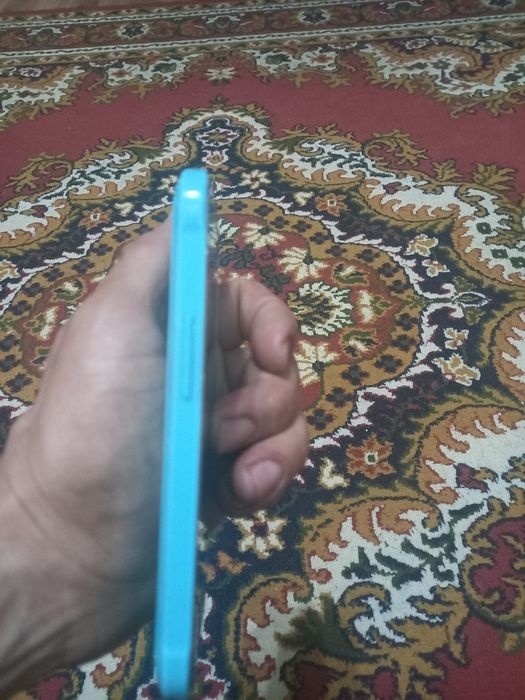 Сотовый телефон Samsung Galaxy J1