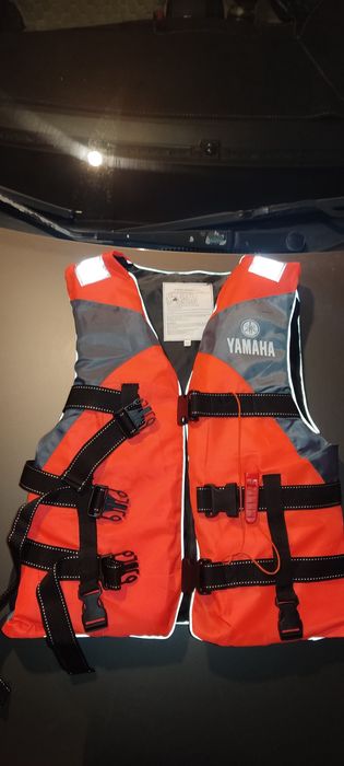 спасательный жилет 46/52 размер