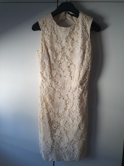 Vând rochii  mărimea M