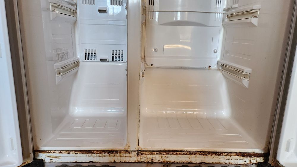 Продам срочно холодильник