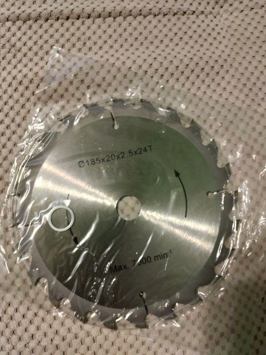 Продавам ръчен циркуляр " Макита"