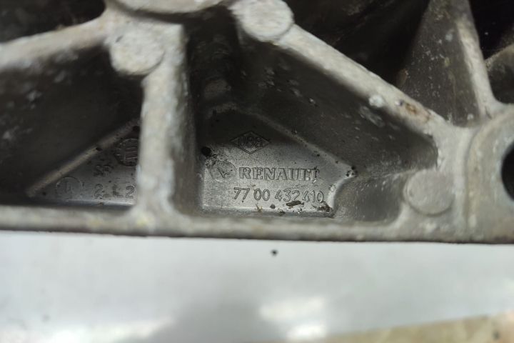 Suport motor 7700432410 Dacia SuperNova 1 seria