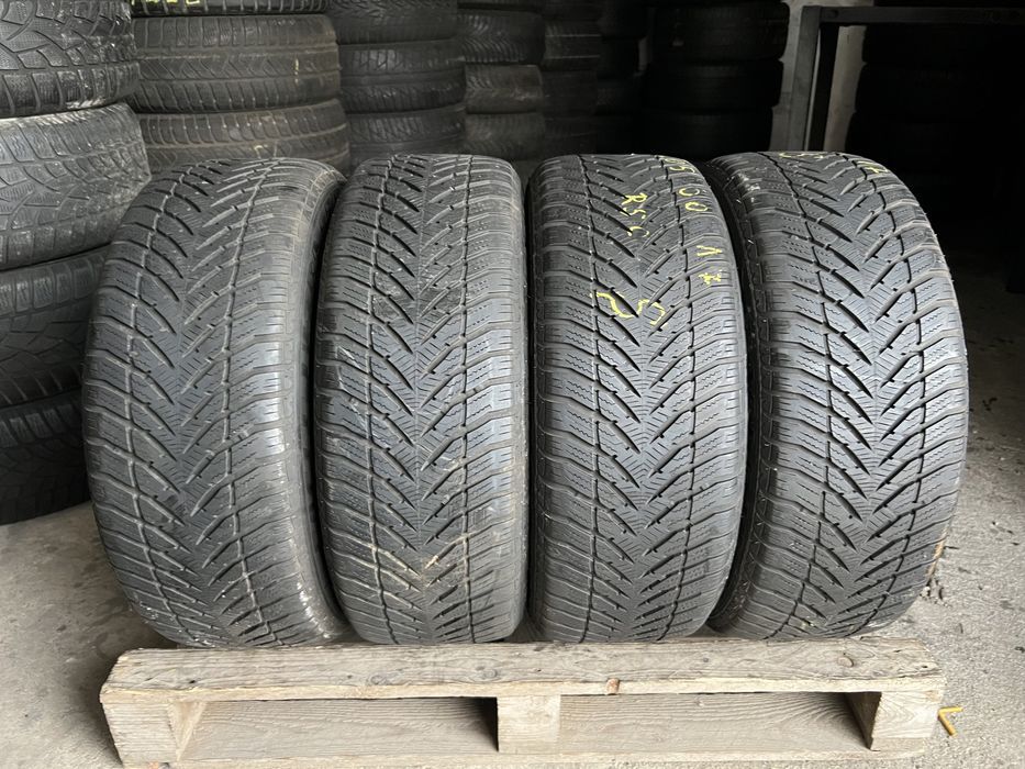4 anvelope de iarna 205/50/17 goodyear runflat!