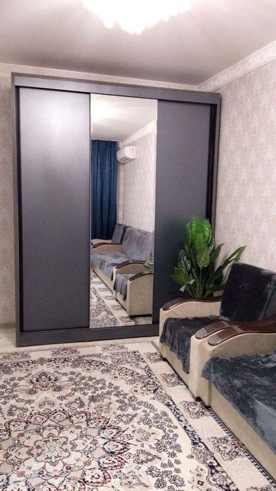 Своя Продам 1 ком.  Метро Новза (Хамза)