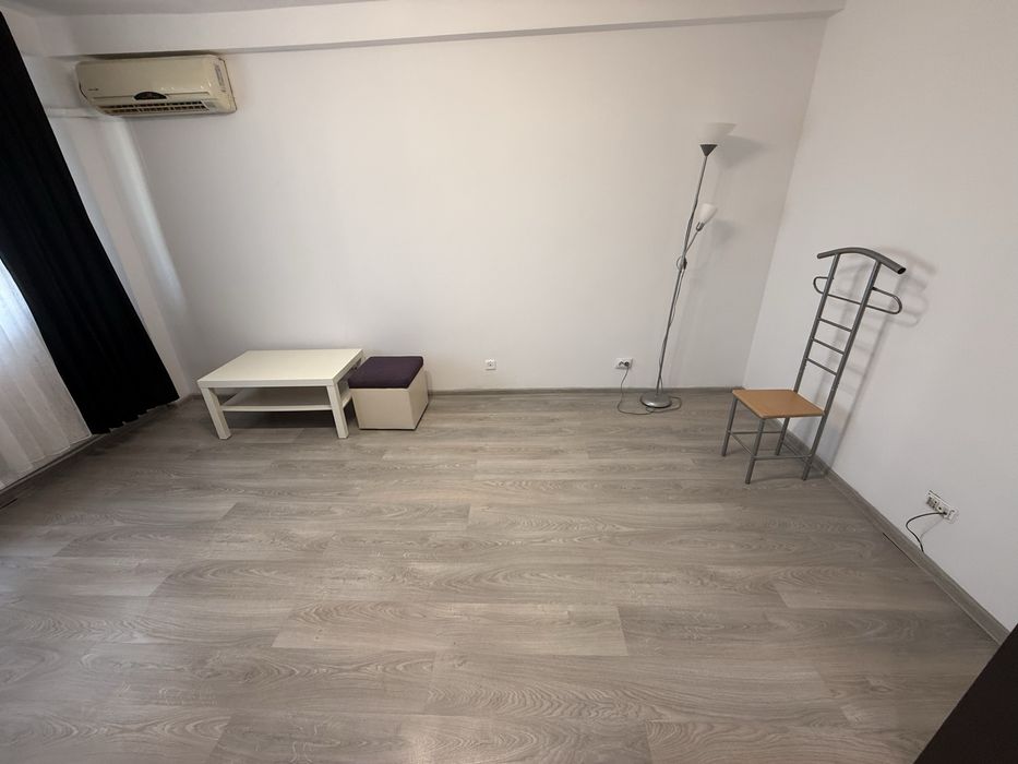 Garsoniera nou renovata prima inchiriere