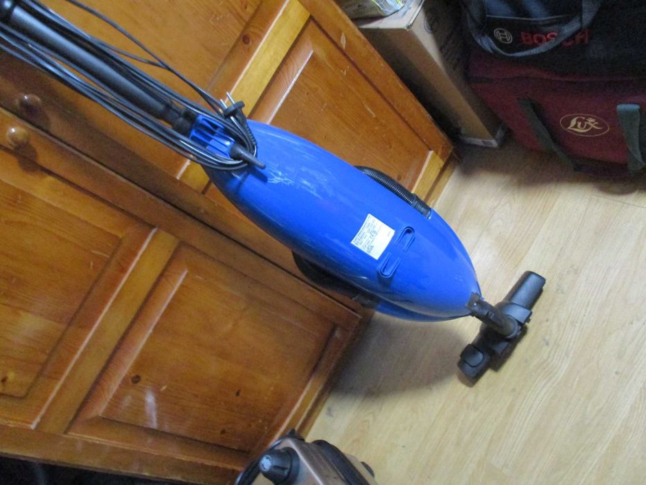 aspirator bosch 1300-W