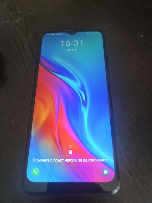 Продавам смарт телефон  TCL 305