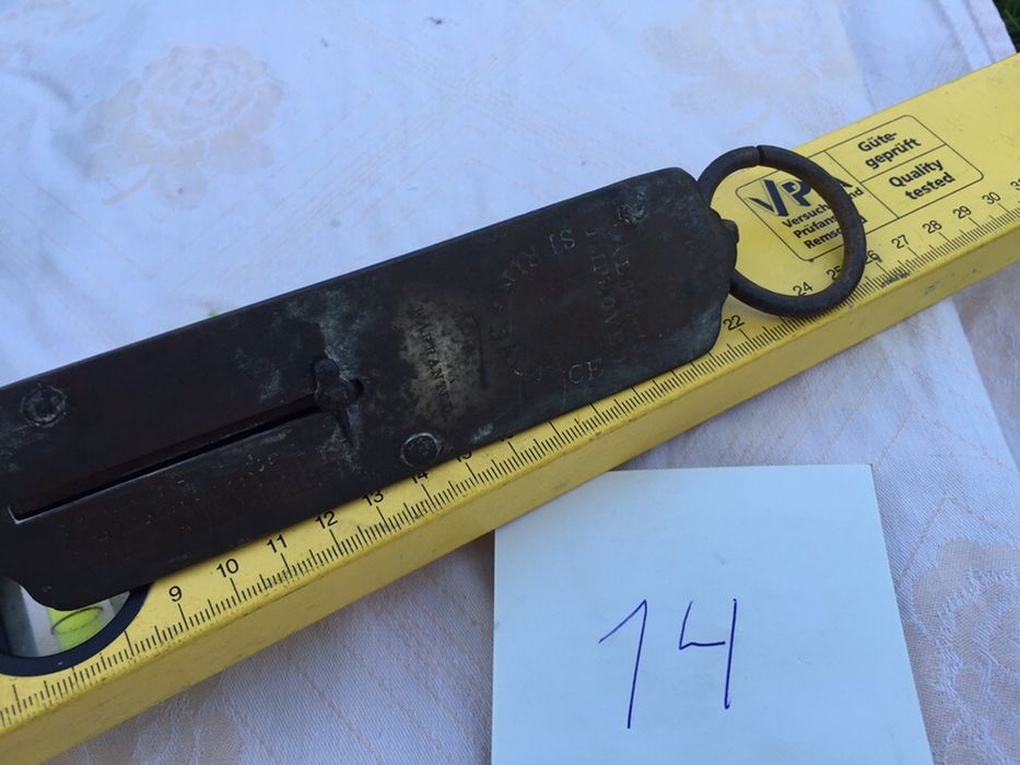 много стар немски кантар