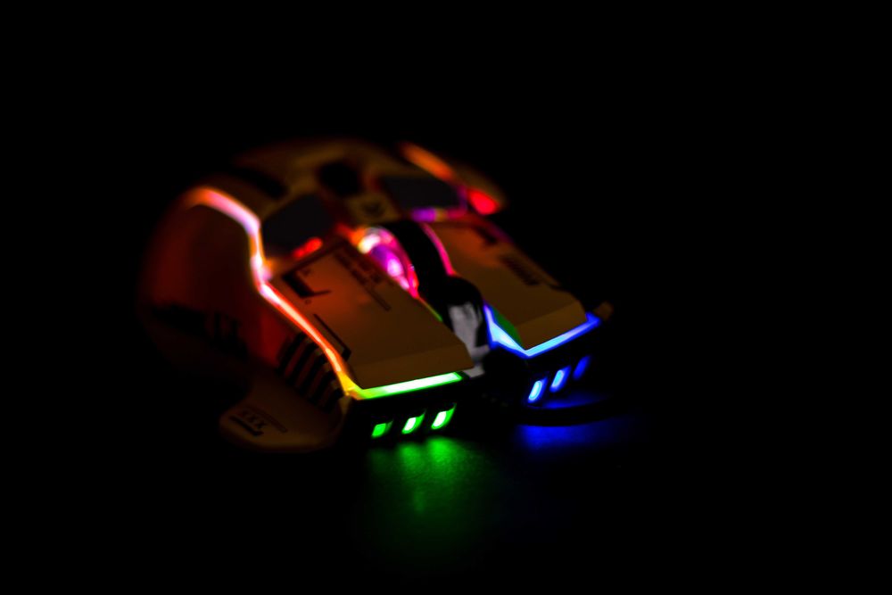 Mouse de Gaming G6, RGB, Ergonomic, 10 butoane reglabile.