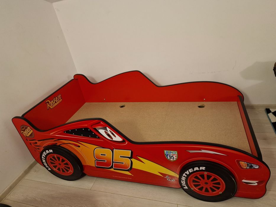 Set 2 paturi Fulger McQueen 3D + lada + covor