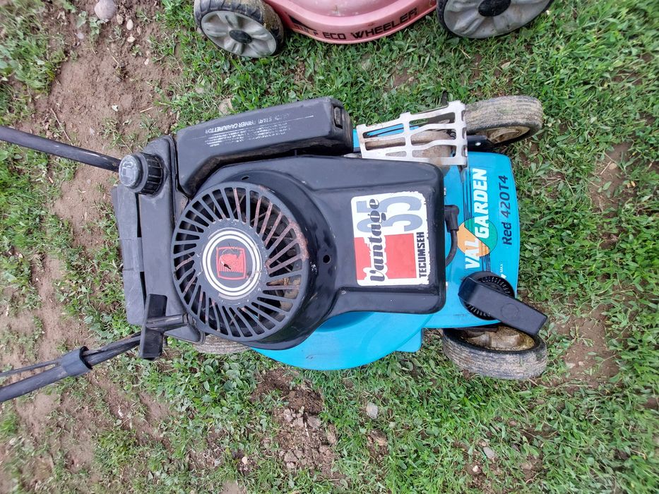 Vând motosape și mașină de tăiat gazon