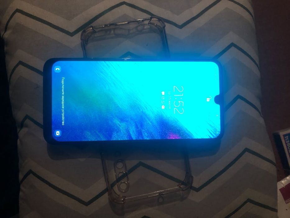 Samsung A50 в хорошем состоянии