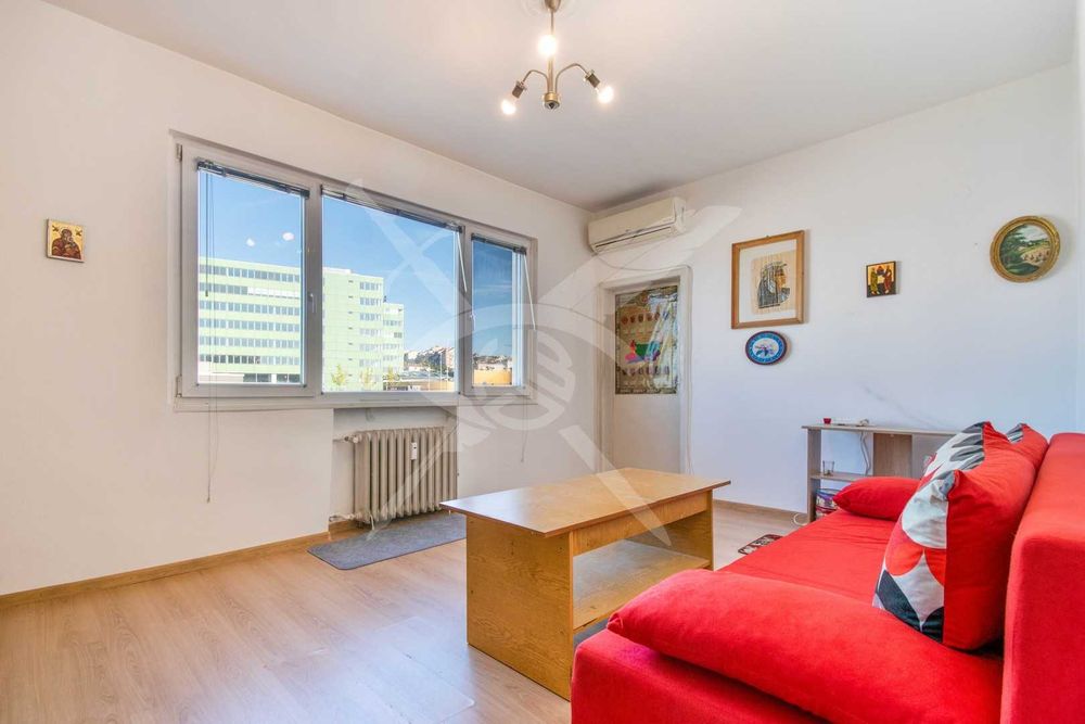 Продава се Двустаен апартамент в София, Оборище - 65 кв.м за 3939 €/кв.м - Снимка #1