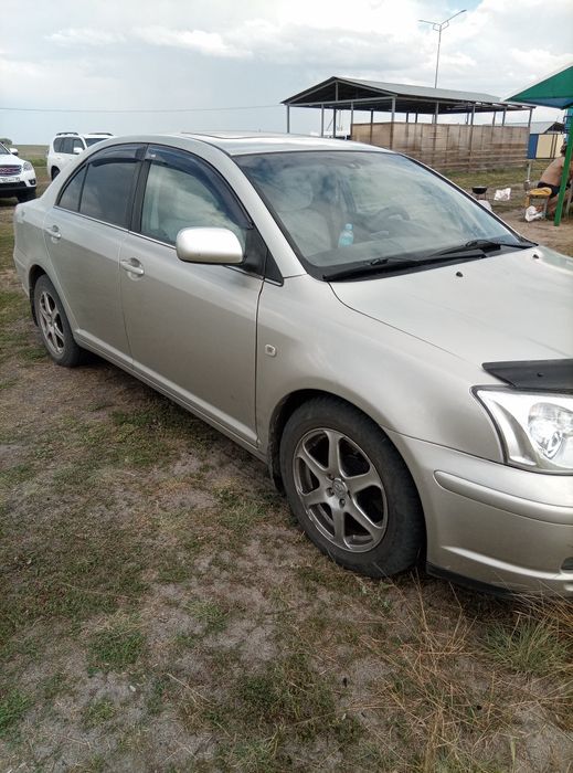 Продам Тойота Авенсис