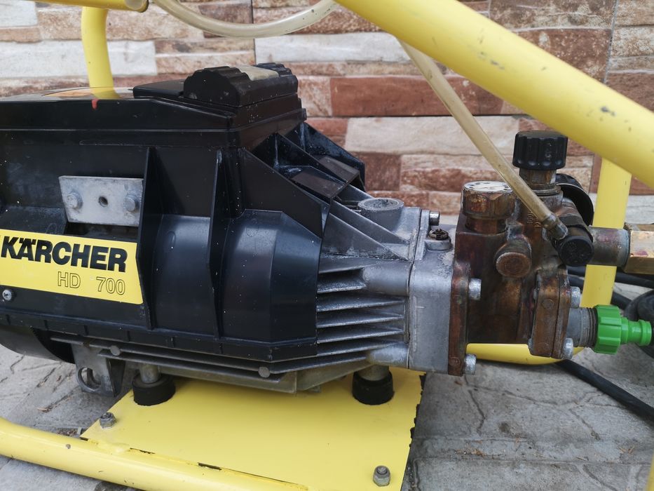 Машина Karcher hd700 220V160bar 3kw за Отпушване на Канали