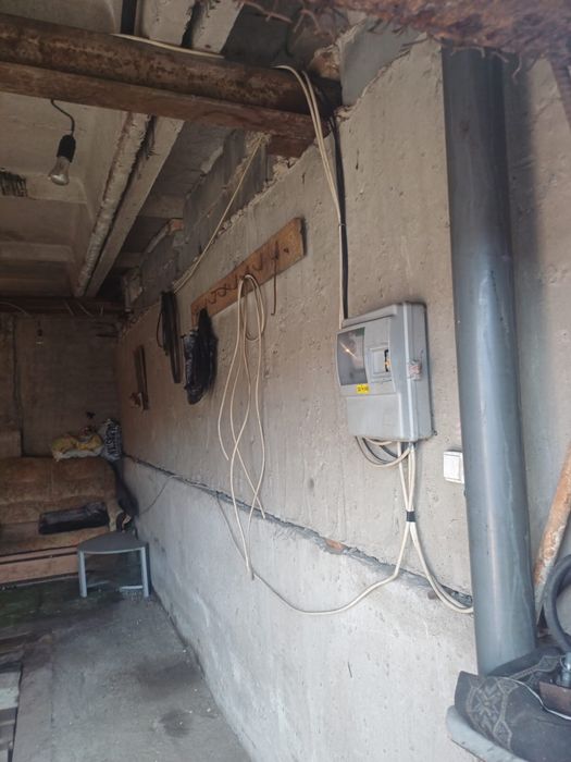Продам гараж 24 квадрата