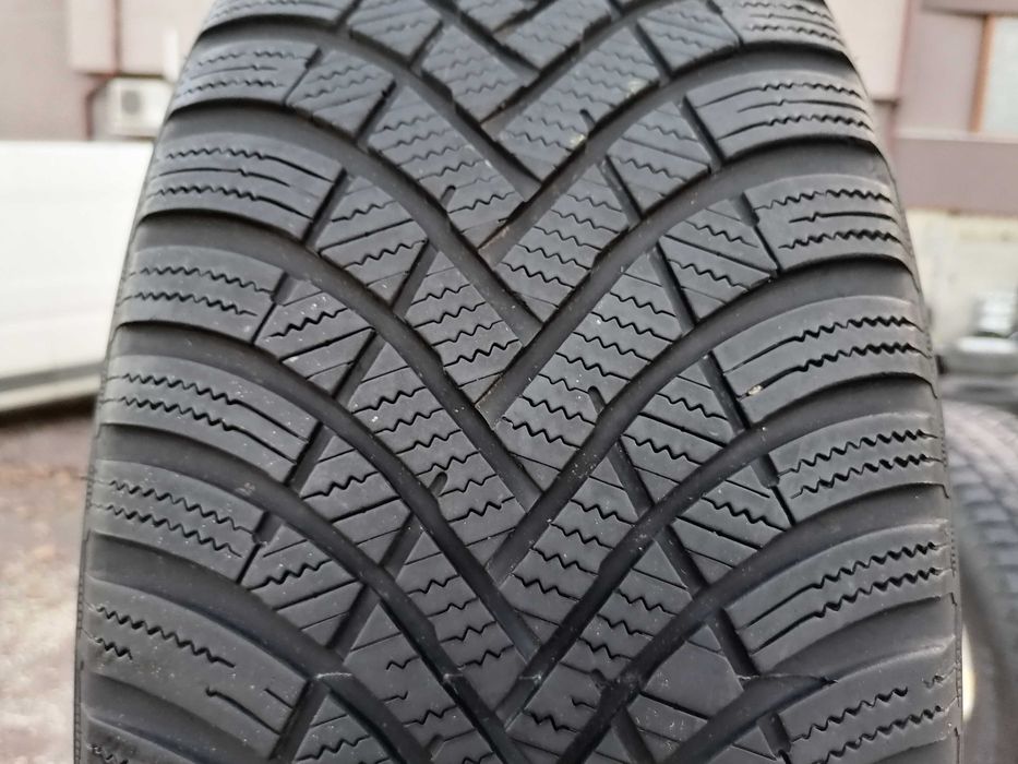 4 бр. Hankook 225/55R17 DOT 2122