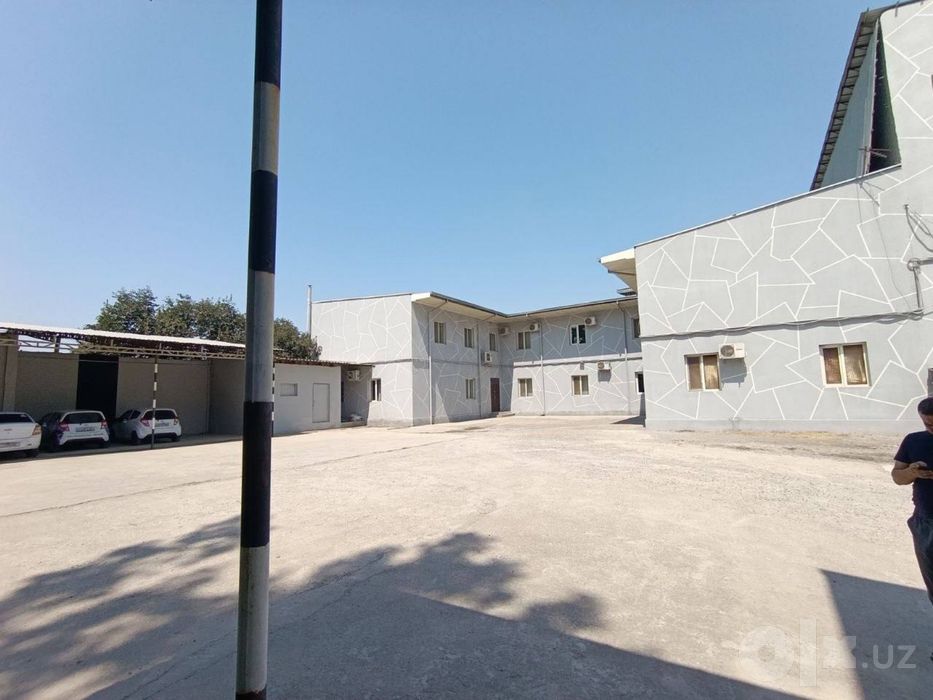Продаётся (НЕ ЖИЛОЕ) ПОМЕЩЕНИЯ:  Орентир Джами 150 соток