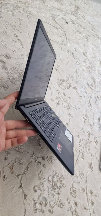 Asus Vivobook Amd Ryzen 3 3250u 8gb ddr4, 256gb m2ssd  Videocarta 2gb