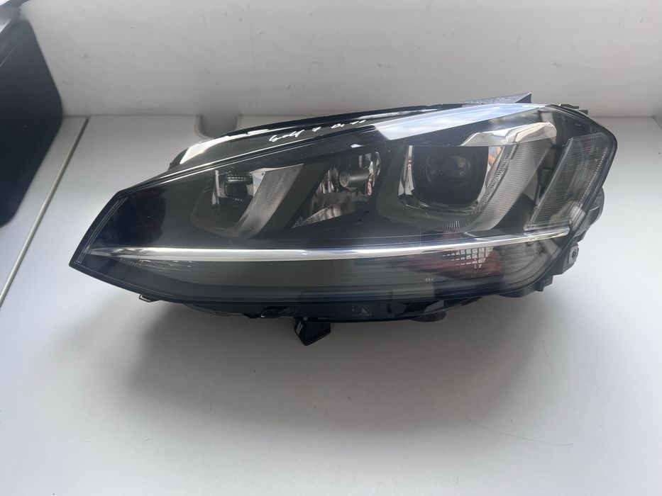 Far VW Golf 7 VII Xenon