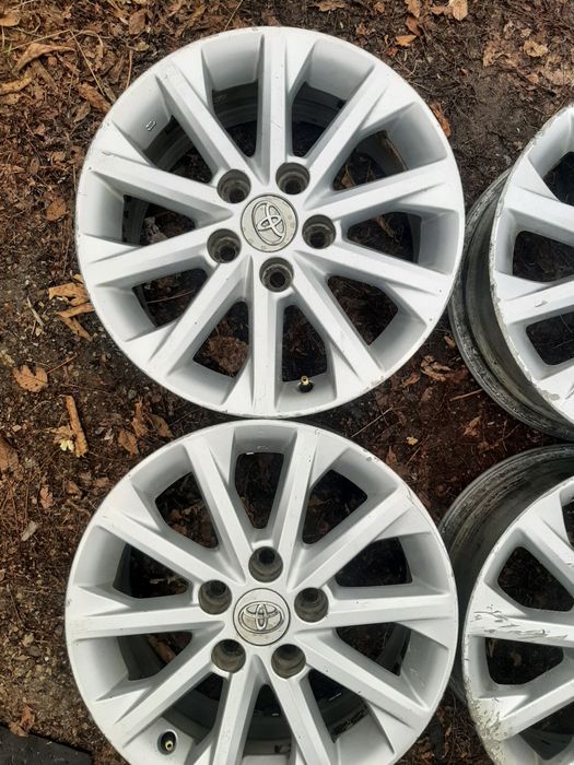 Продам диски р16 тойота. Оригинал