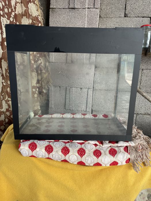 Продаю аквариум на 55 литров.