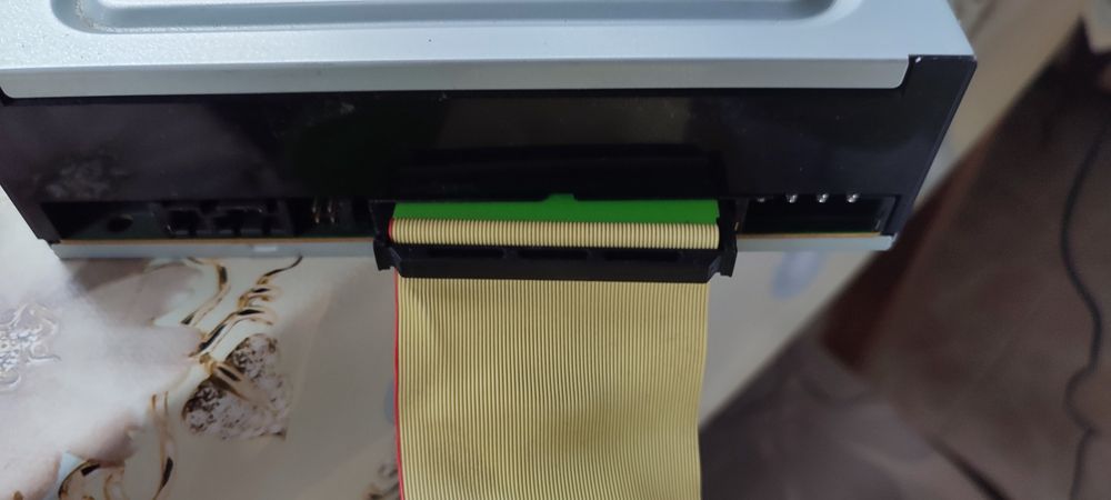 Компютърна памет Adata  и Kingston , DVD четящо и записващо