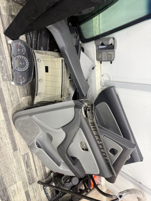 hyundai avante salon