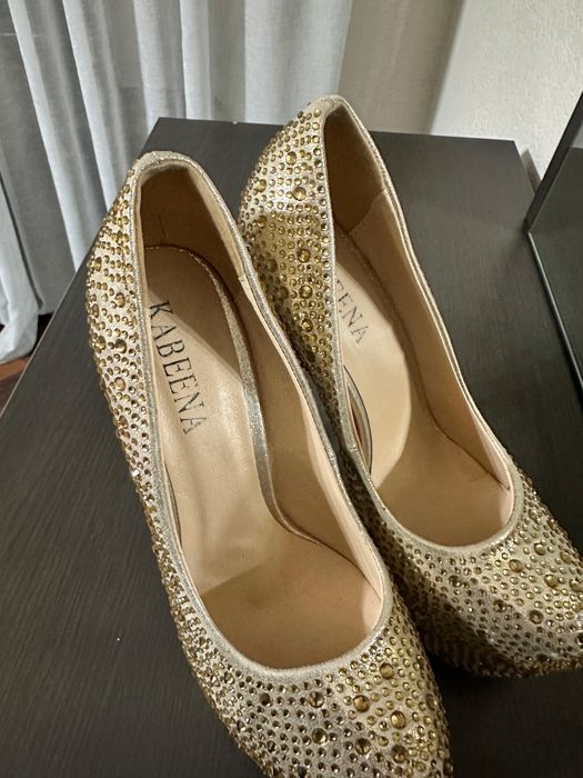 Туфли на каблуках