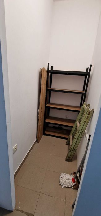 Търговско помещение под наем – 30 кв.м, ул. Славянска