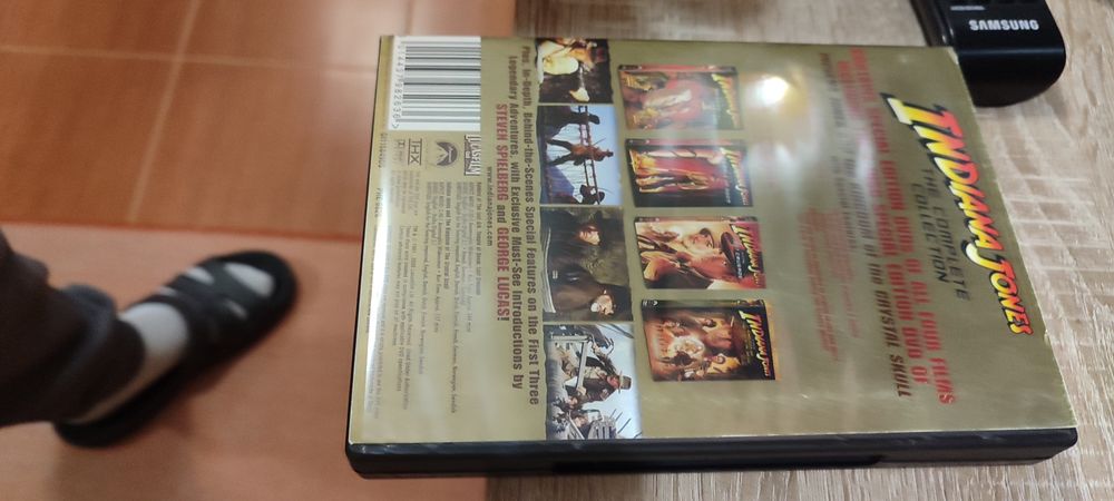 Филми на DVD и BLU RAY култови заглавия