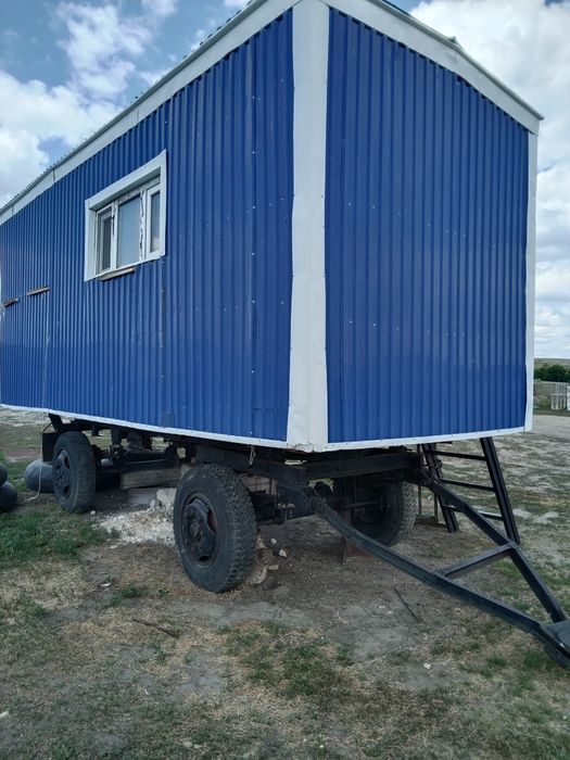 Вагон на колесах