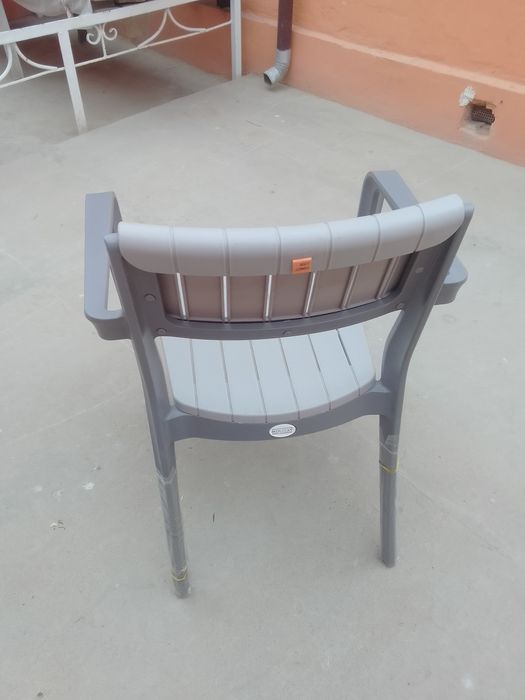 yuqori sifatli plastik stul