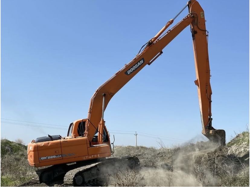 Продается Экскаватор Doosan 16 метр