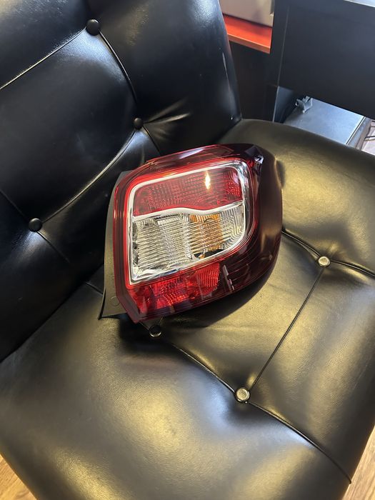 Фонарь задний правый оригинал