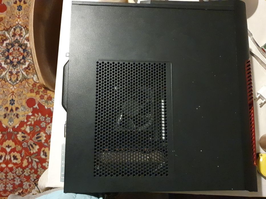 Геймърски компютър - AMD Ryzen, Radeon RX6600, 32GB DDR4