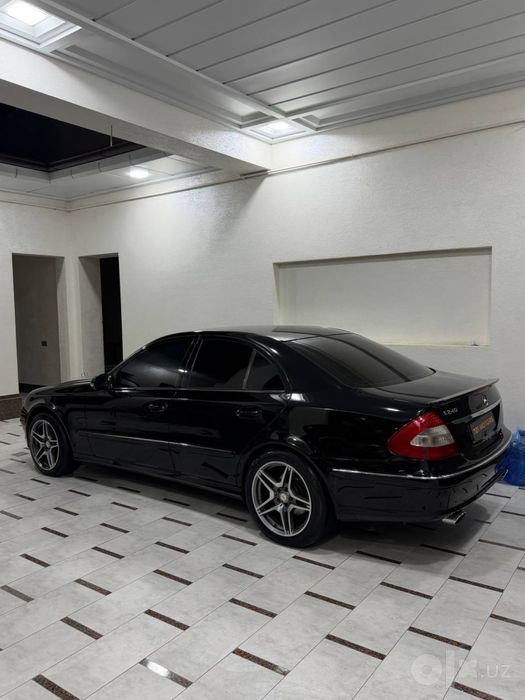 Mercedes Benz W211 E240 Qora