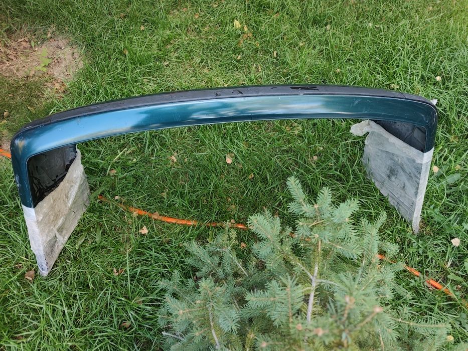 Бампер BMW E-36.