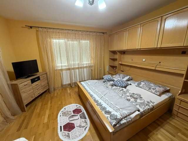 Vand casa de locuit D+P+E in Jibou