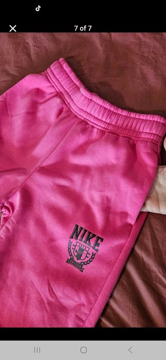 Nike розова долница анцунг за момиче 137-146 см/10 години