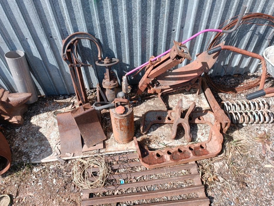 Продам деловой металл