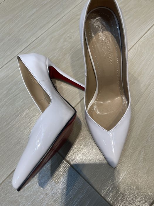 Белые туфли 39 размер