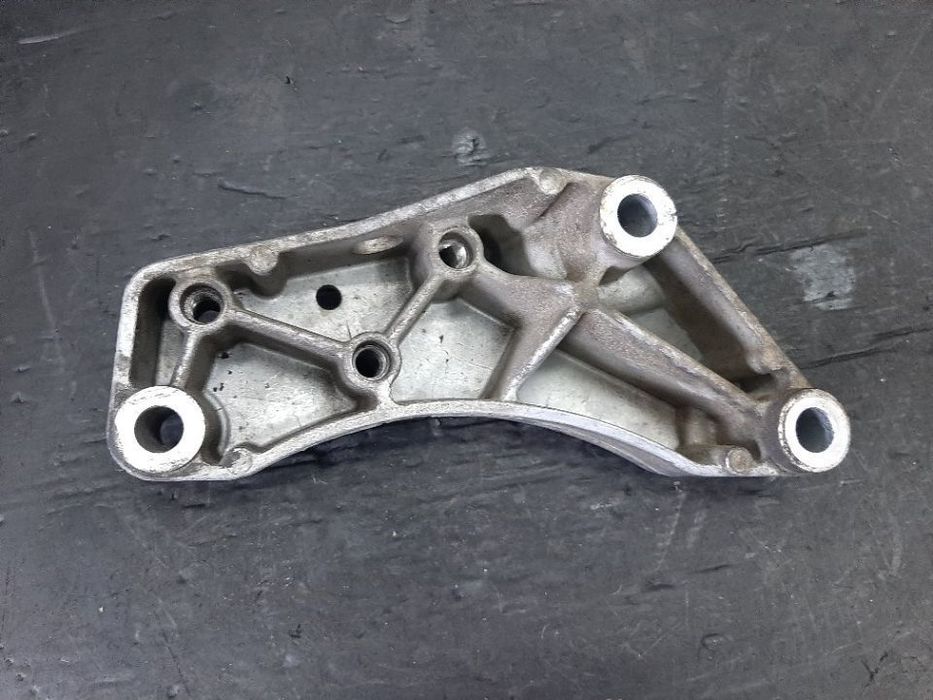 suport cutie viteze  vw touran jetta golf 5 audi a3 8p 2.0 tdi  1k0199117