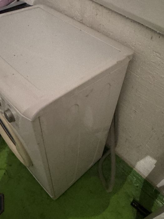 Продам стиралку срочно