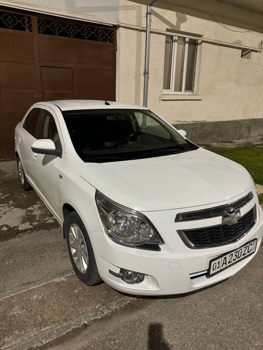 Сотилади у́зимни мошинам