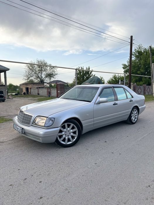 Mercedes-Benz W140
