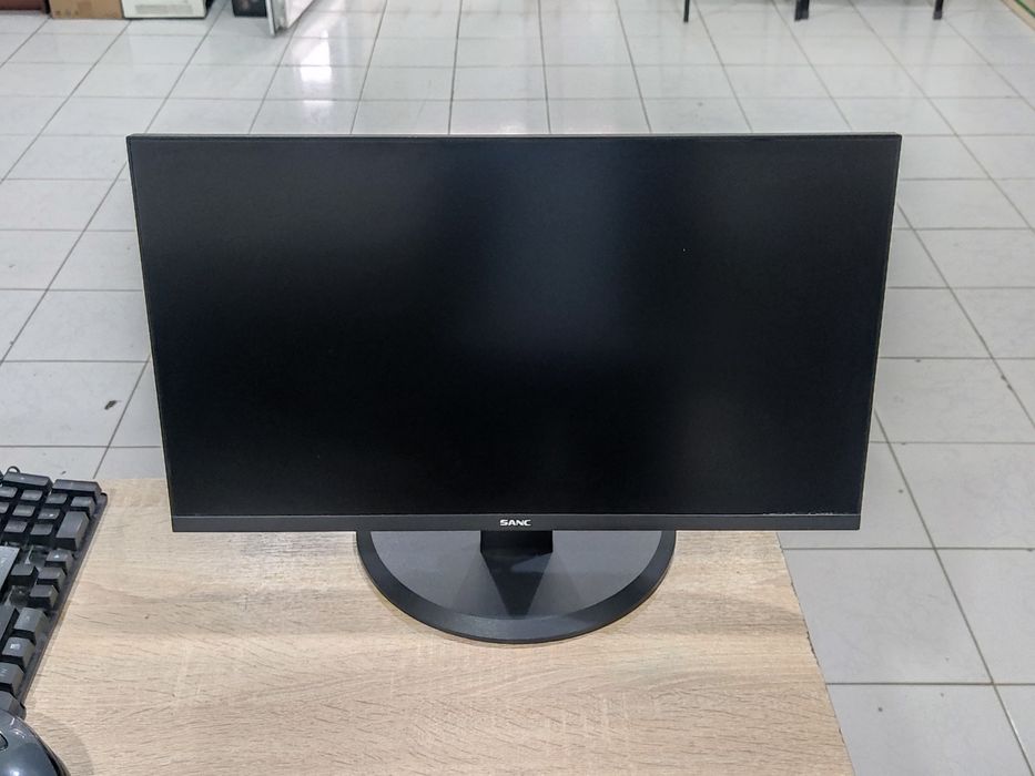 Монитор в идеальном состоянии продам СРОЧНО hdmi