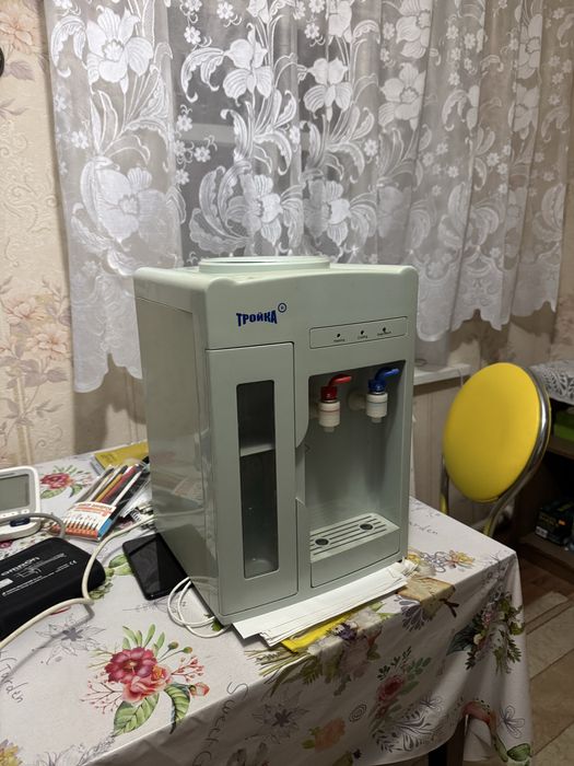 Деспенсор для воды