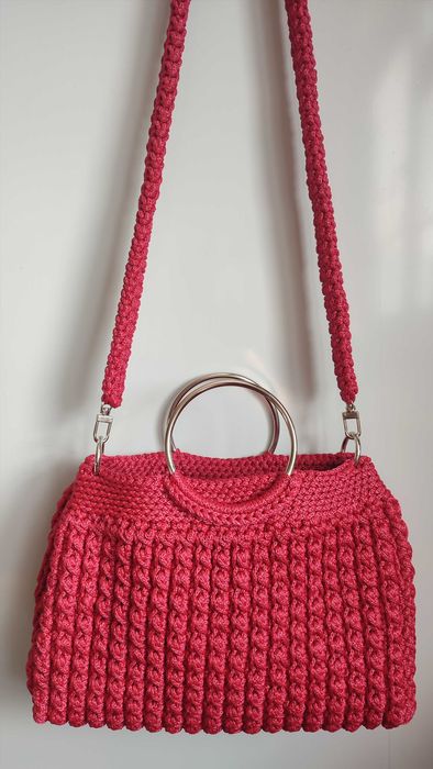 Ръчноизработени Плетени Чанти, Клъчове