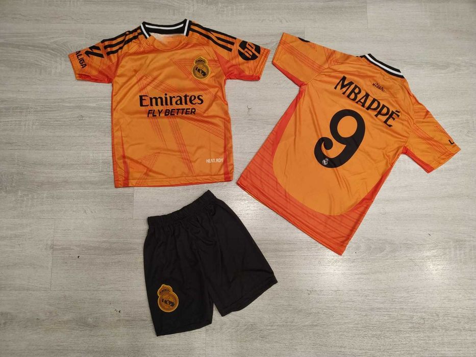 Мбапе Оранжев резервен екип Реал Мадрид 24/25 Сезон Нов